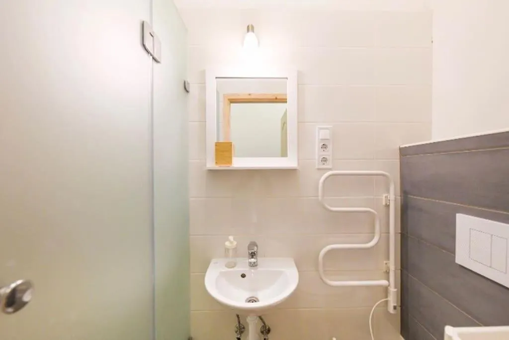 1 Bedroom Flat In Nyar Str., Downtown Budapest 0*,