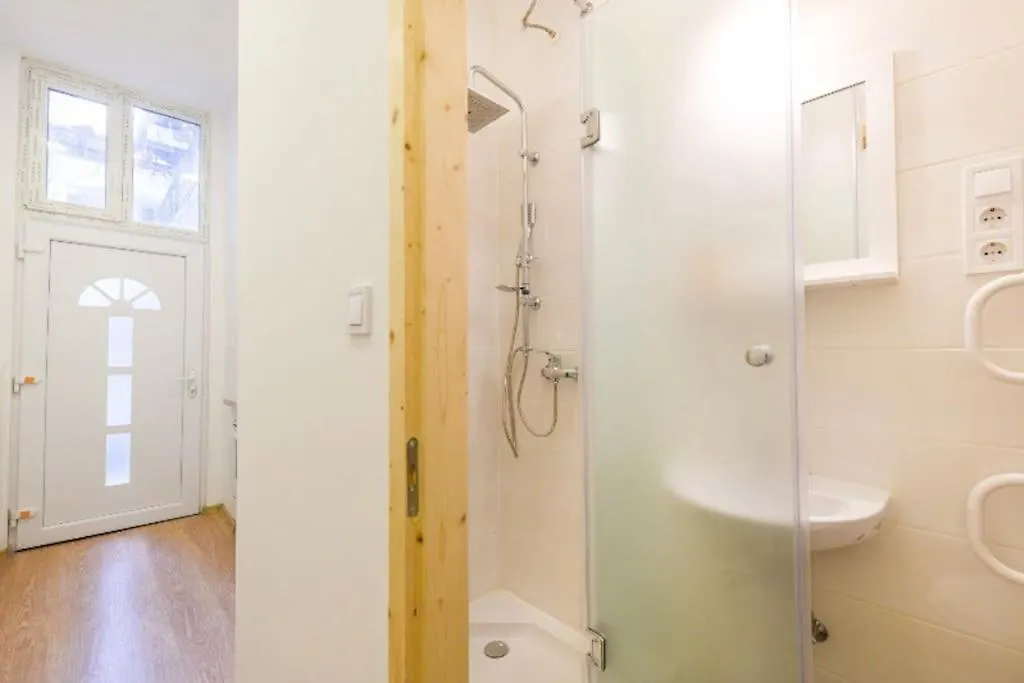 1 Bedroom Flat In Nyar Str., Downtown Budapest 0*,  Hungary